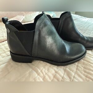 Sofft Black Leather Comfort Ankle Boots 8.5